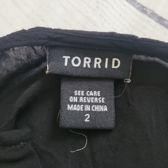 Torrid Size 2 Sheer Popover Bronze Stud Blouse lightweight v-neck chiffon glam - Picture 7 of 9